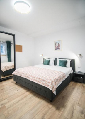 Castelului Studio Braşov